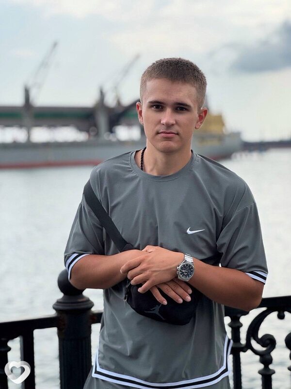 Матвей, 20, Челябинске — анкета №3934850