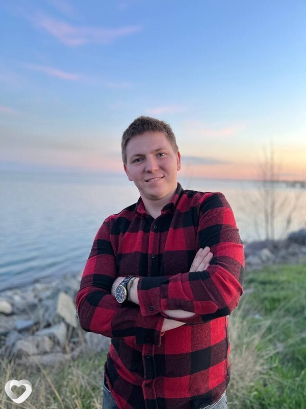 Артем, 24, Днепр — анкета №3934882