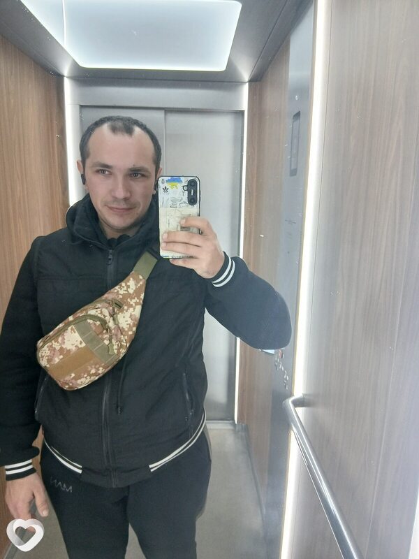 Денис, 27, Киеве — анкета №3936141