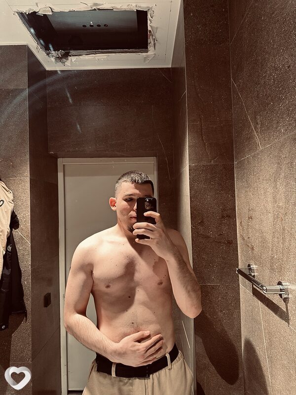 Денис, 25, Москве — анкета №3936272