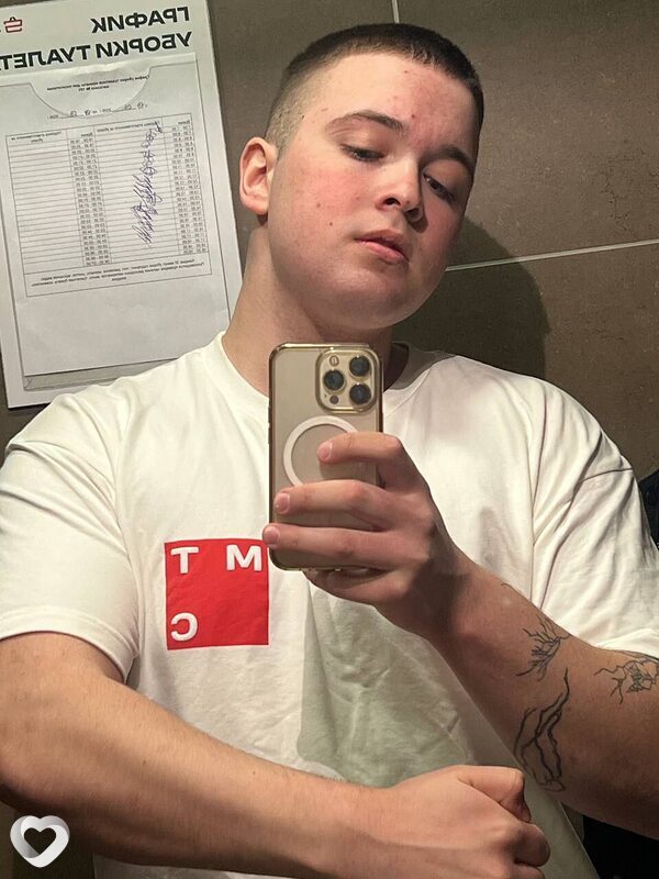 Иван, 19, Каменске-Уральском — анкета №3937428