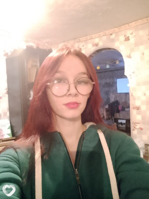 Оксана, 19, Донецке — анкета №3938657