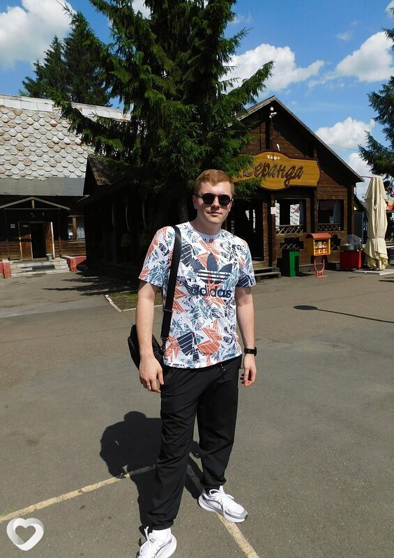 Олег, 25, Ленинске-Кузнецком — анкета №3939368