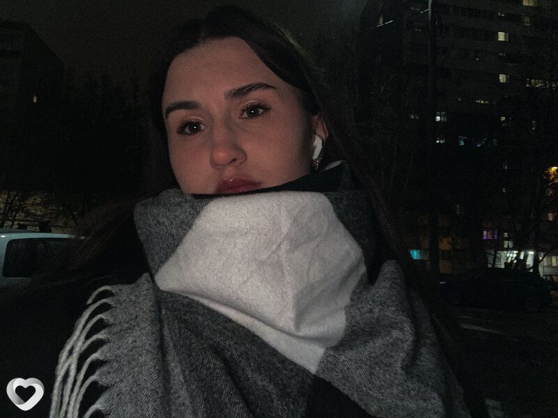 Алёна, 23, Москве — анкета №3940063