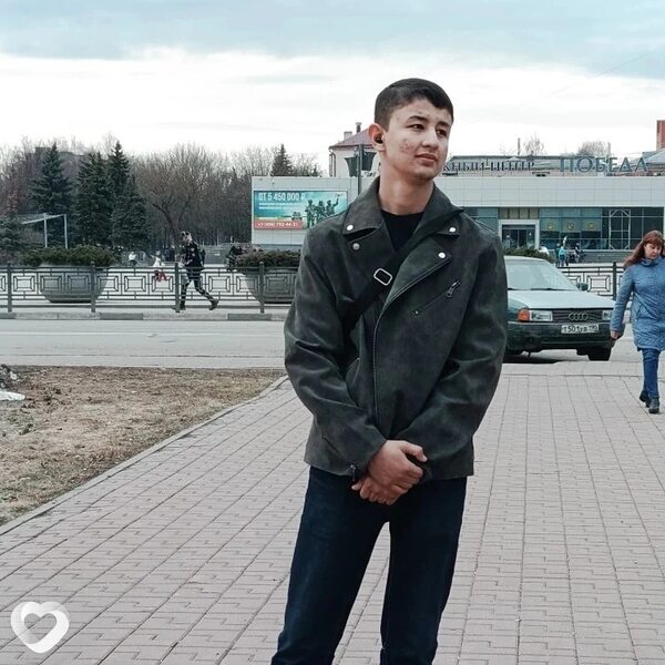Азизбек, 22, Москве — анкета №3940443