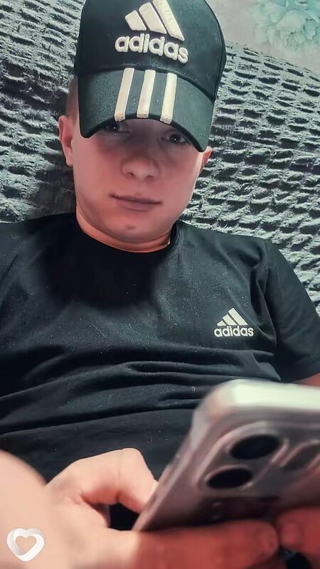 Анатолий, 21, Братске — анкета №3940345