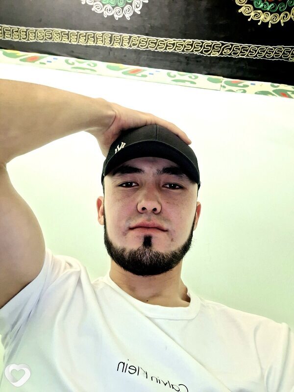 Hurshidjon, 21, Новосибирске — анкета №3941539