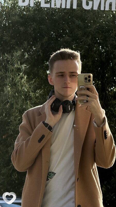 Кирилл, 24, Новороссийске — анкета №3942770