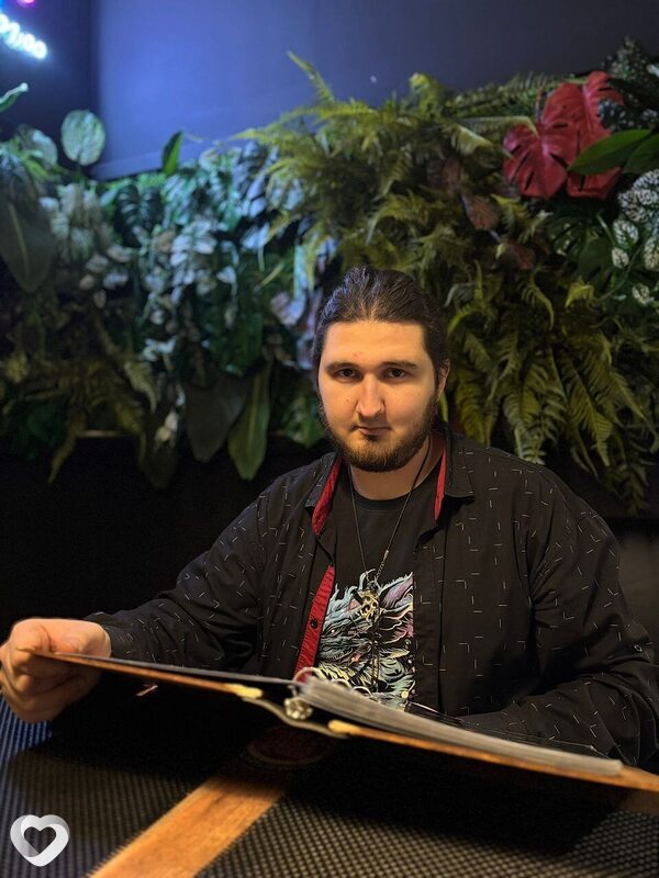 Александр, 24, Ханты-Мансийске — анкета №3945323