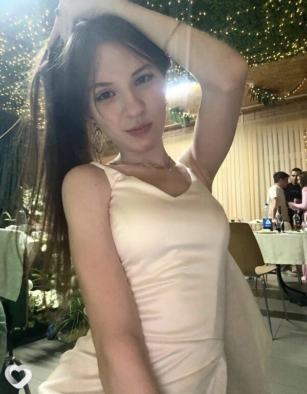 Вика, 20, Санкт-Петербурге — анкета №3946122