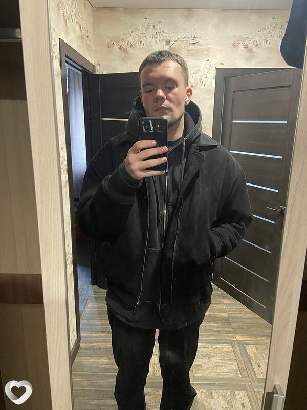 Миша, 24, Москве — анкета №3948203