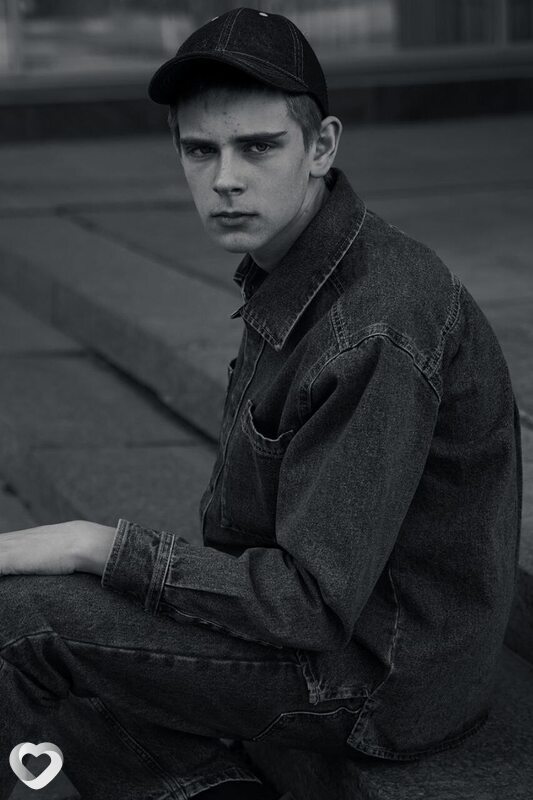 Евгений, 18, Ульяновске — анкета №3948806