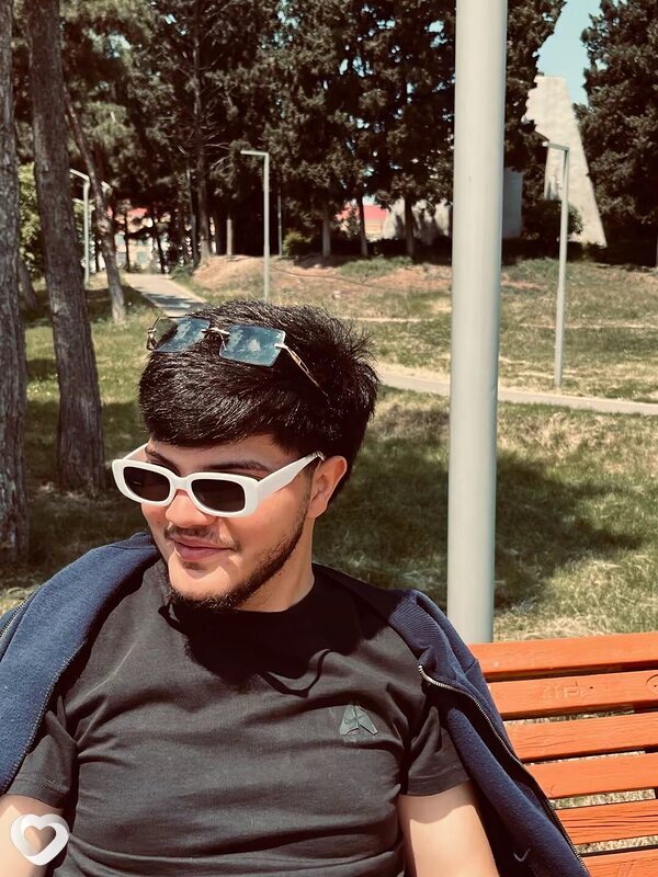 Гусейнов, 22, Ижевске — анкета №3948524