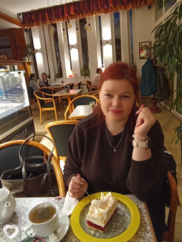 Oksana, Свиноуйсвце