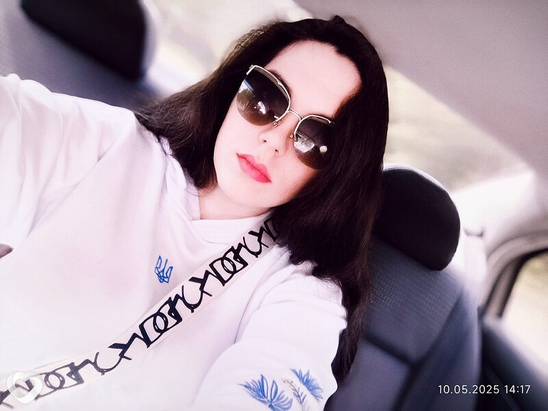 Карина, 21, Днепр — анкета №3949189