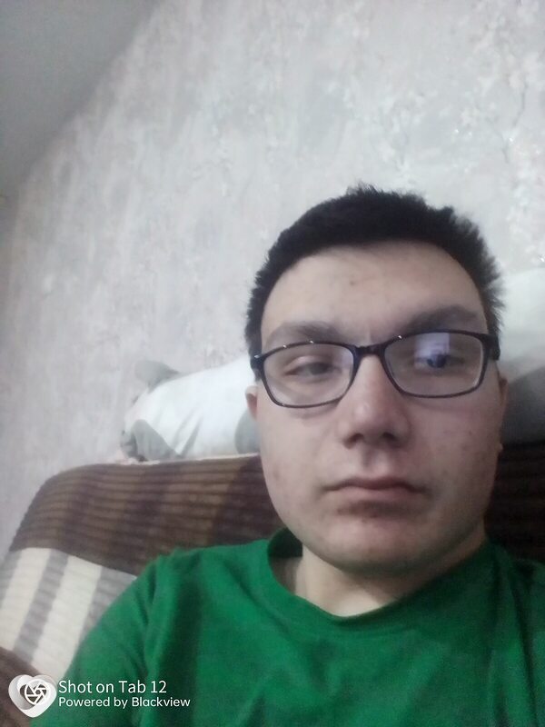 Артем, 18, Ярославле — анкета №3949819