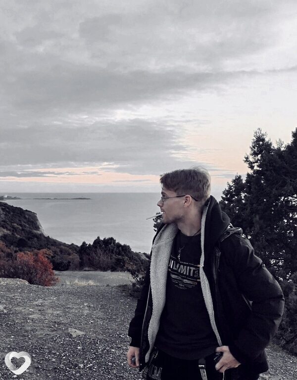 Николай, 25, Торезе — анкета №3950456