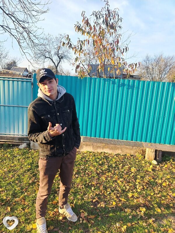 Александр, 25, Алуште — анкета №3952148