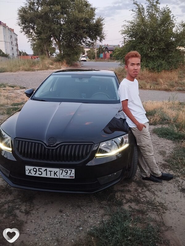 Денис, Элиста