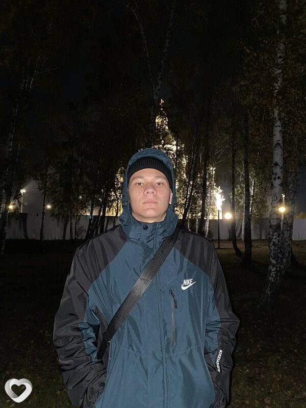 Артур, 18, Челябинске — анкета №3953537