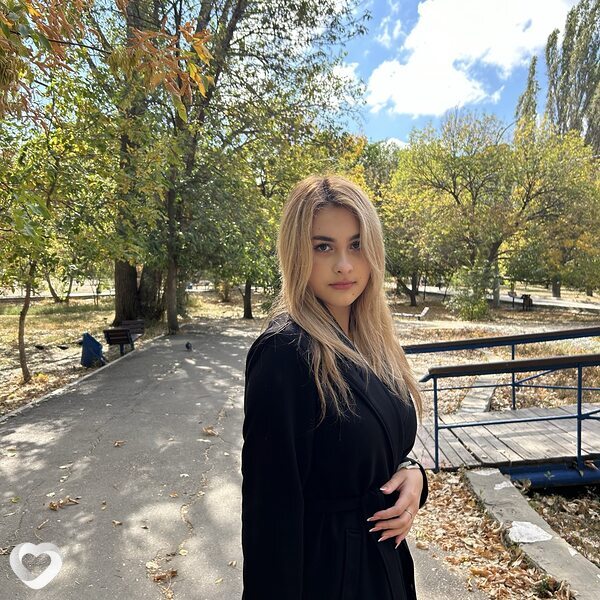 Настя, 18, Саратове — анкета №3953687