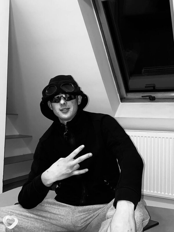 Станислав, 20, Варшава — анкета №3954139