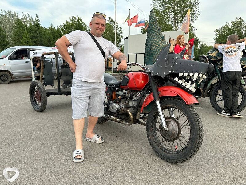 Санёк, Бакал