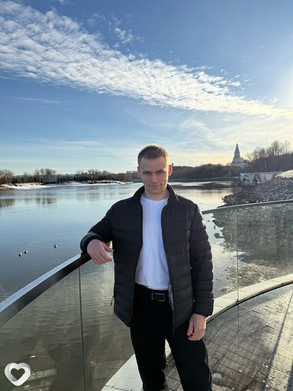 Виктор, 22, Москве — анкета №3954254