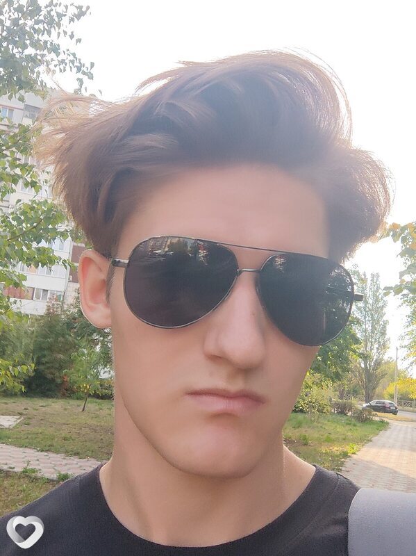 Олег, 21, Казани — анкета №3955239