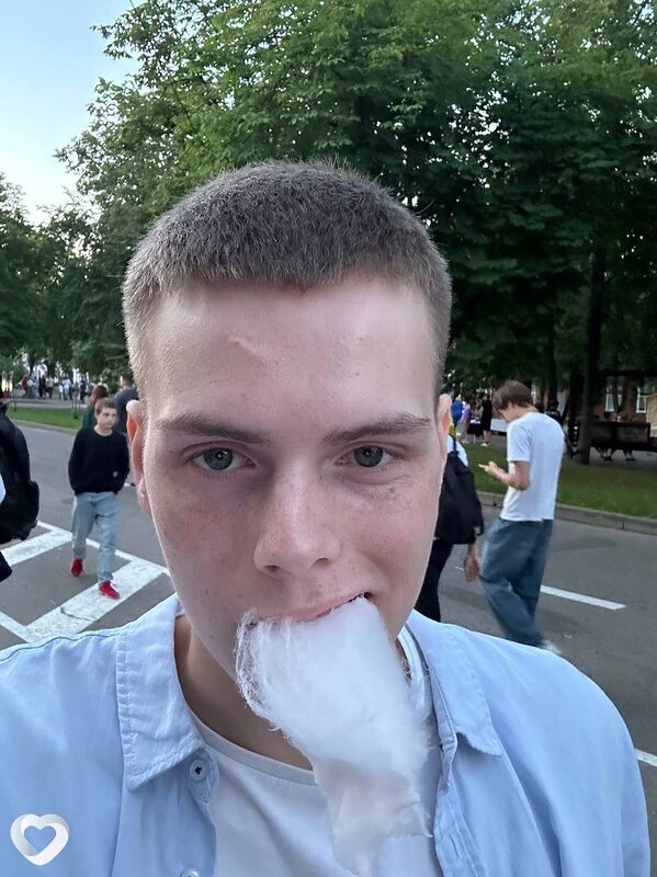 Ярослав, 21, Полоцке — анкета №3955916