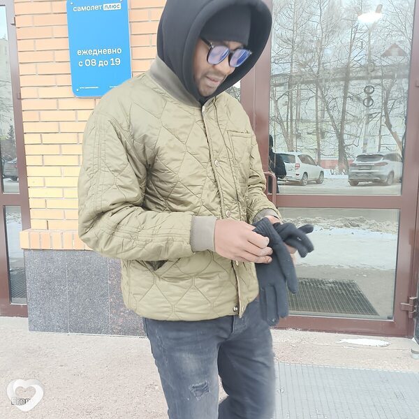 Óscar, 26, Омске — анкета №3956505