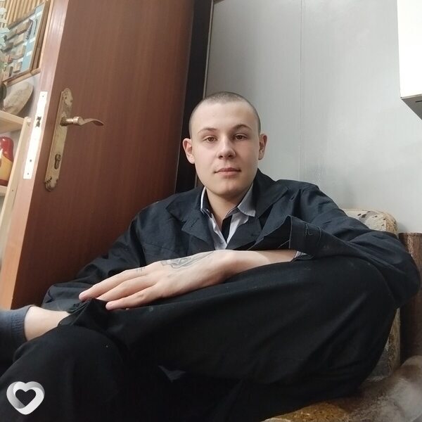Дмитрий, 18, Омске — анкета №3957030
