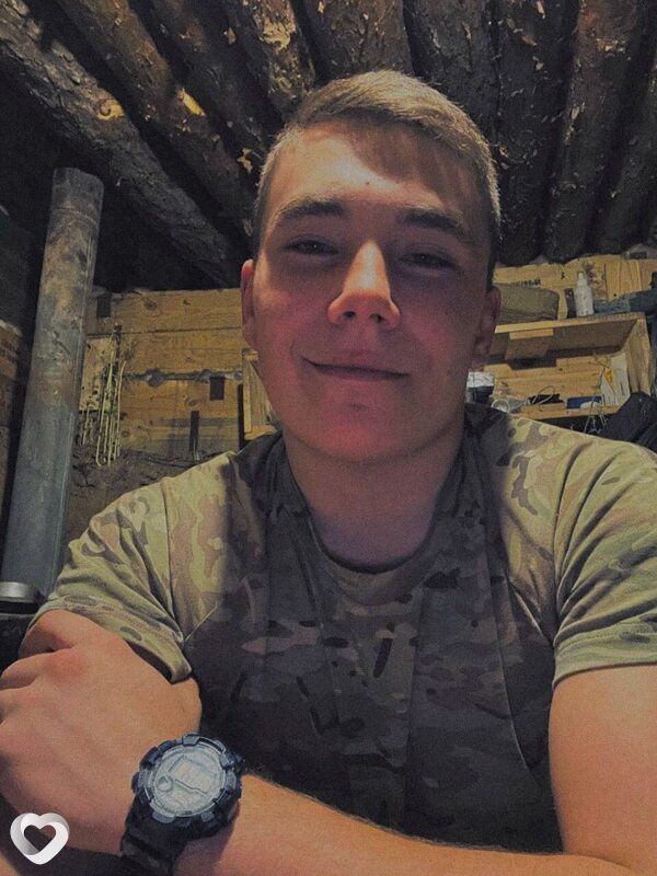 Anton, 24, Тихвине — анкета №3957433