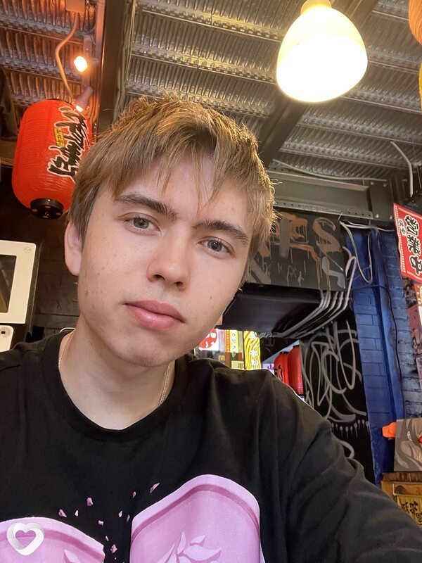 Павел, 21, Балашихе — анкета №3958628