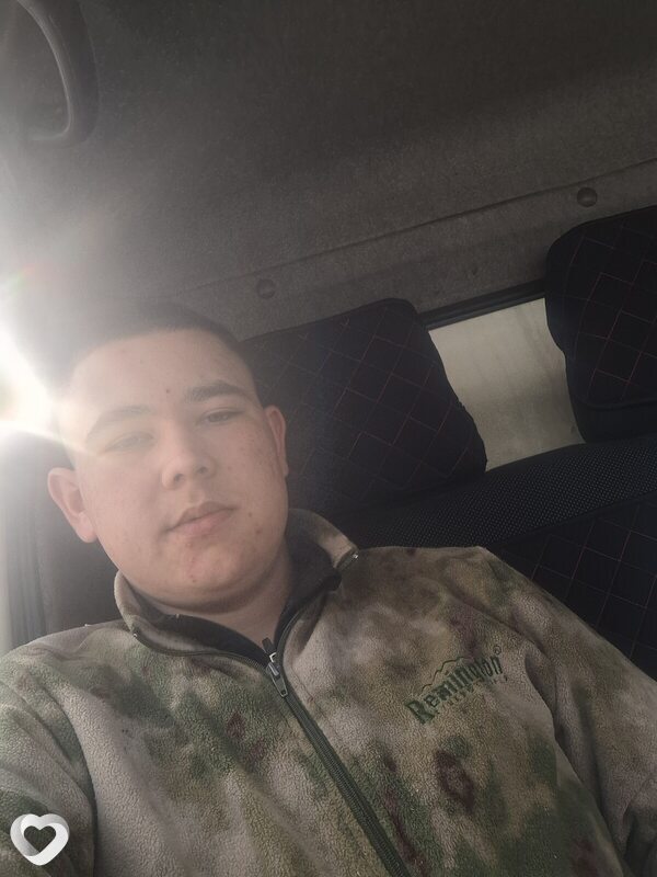 Максим, 18, Сургуте — анкета №3958411