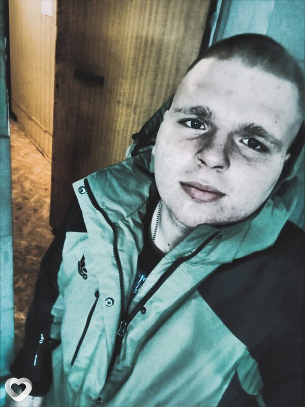 Влад, 25, Макеевке — анкета №3958412