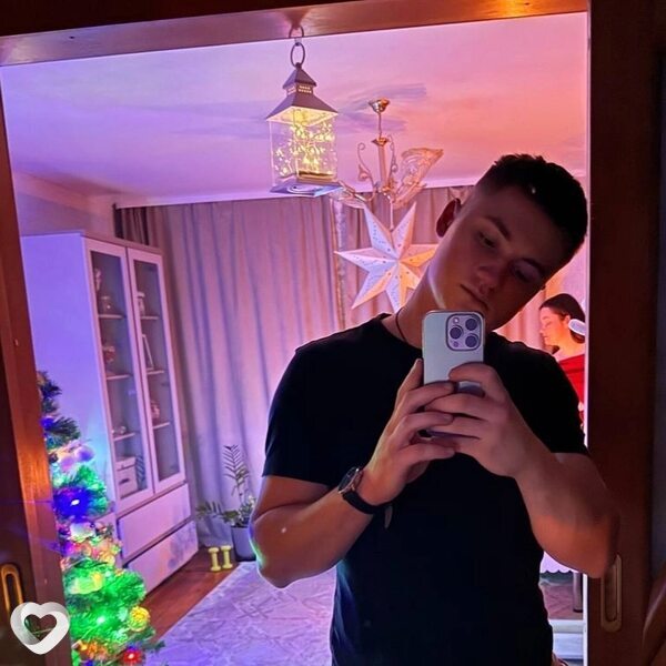 Юрий, 20, Минске — анкета №3958394