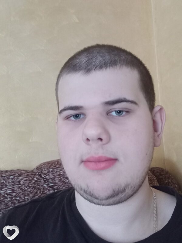 Влад, 18, Калинковичах — анкета №3959042