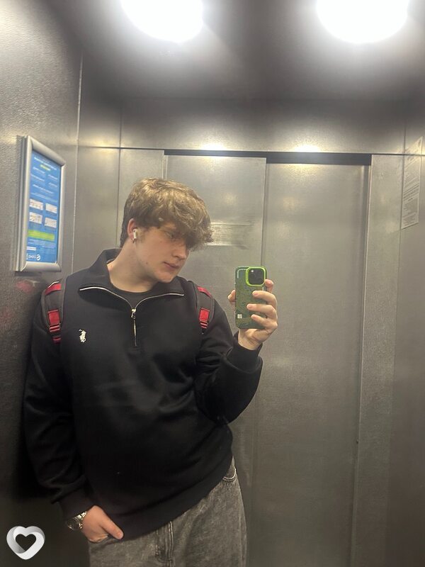 Дима, 22, Санкт-Петербурге — анкета №3958941