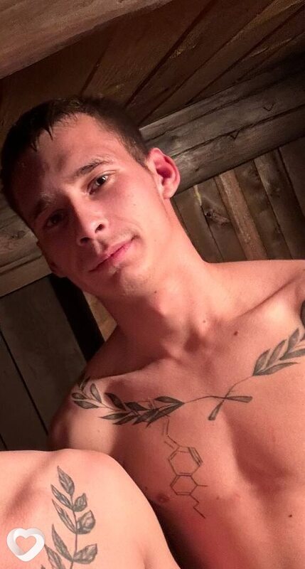 Максим, 23, Бийске — анкета №3959022