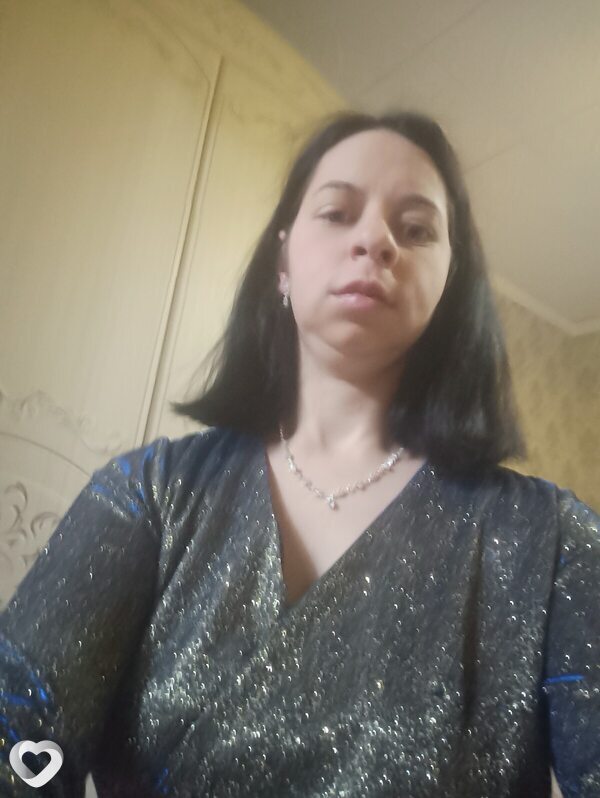 Анна, Пласт