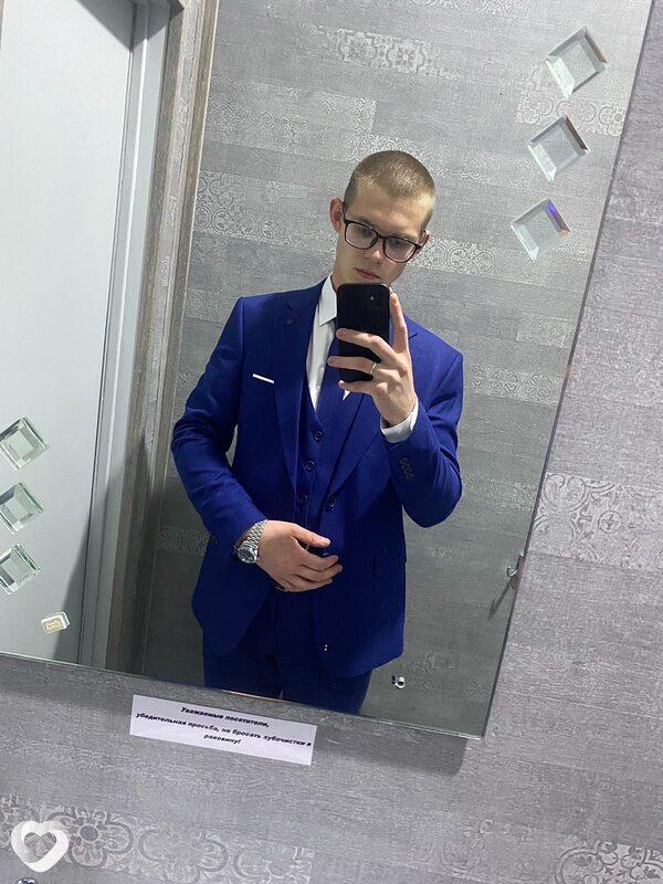 Иван, 21, Екатеринбурге — анкета №3960670
