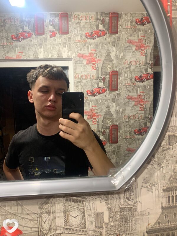 Михаил, 20, Витебске — анкета №3960703