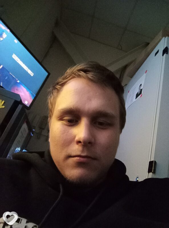 Denis, 21, Старом Осколе — анкета №3960765