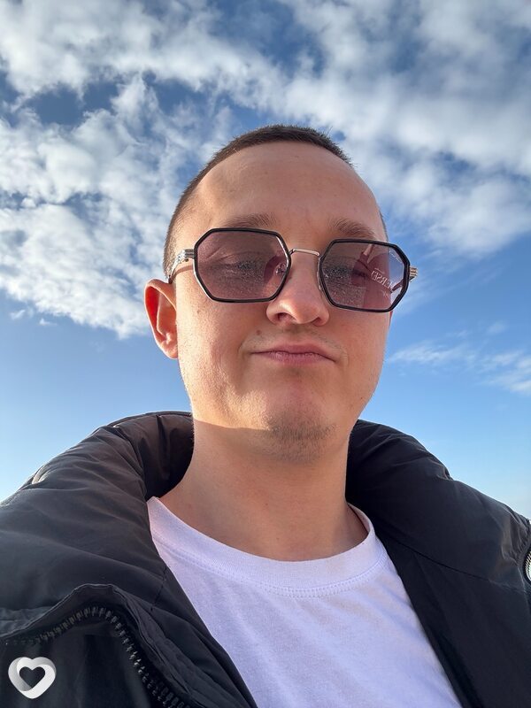 Denis, 26, Симферополе — анкета №3961168