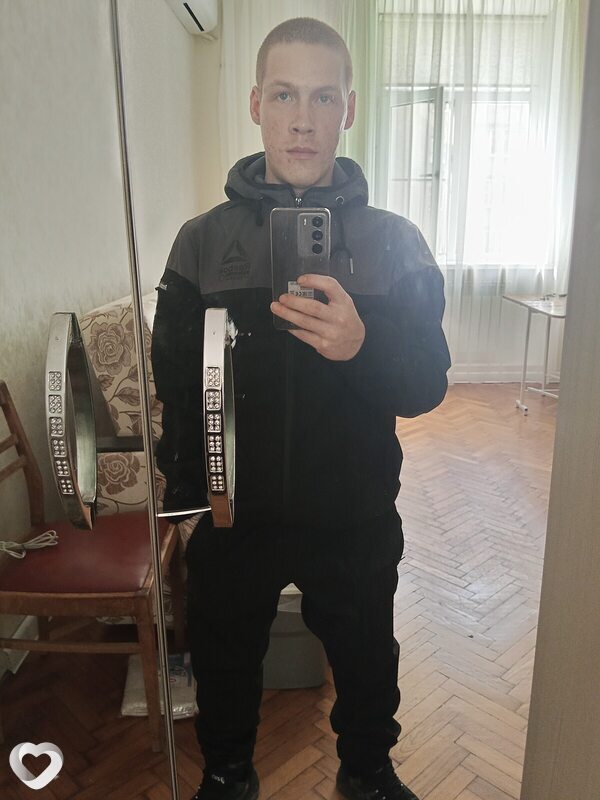 Владимир, 23, Ростове-на-Дону — анкета №3962051