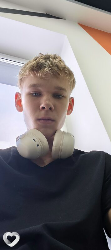 Денис, 18, Миассе — анкета №3962041