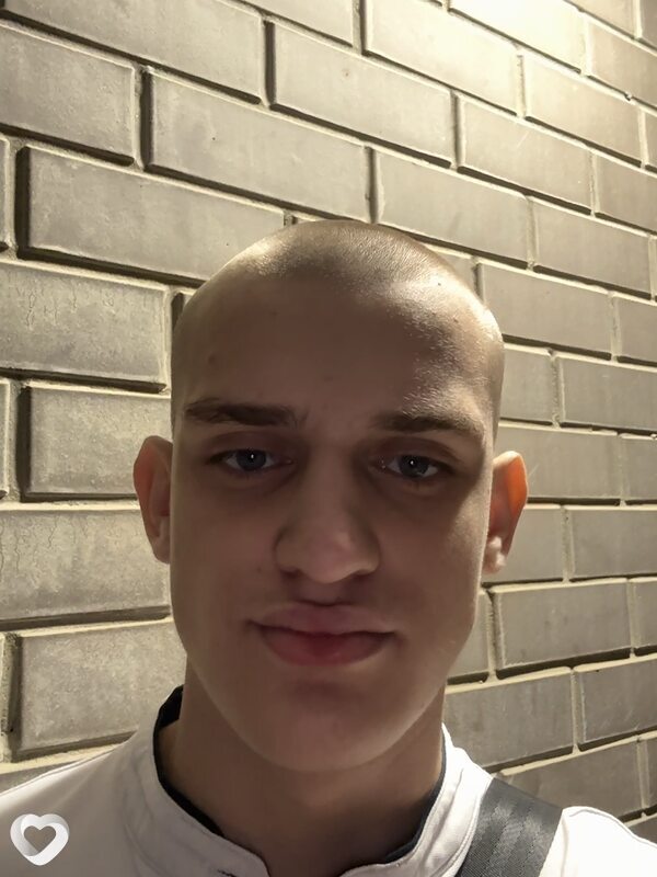 Анатолий, 21, Краснодаре — анкета №3962998