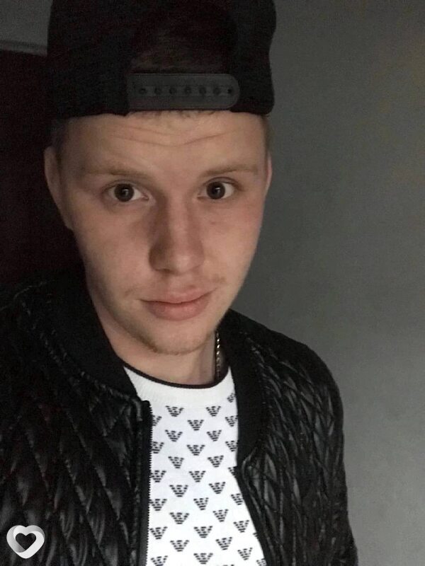 Макар, 26, Артеме — анкета №3963238