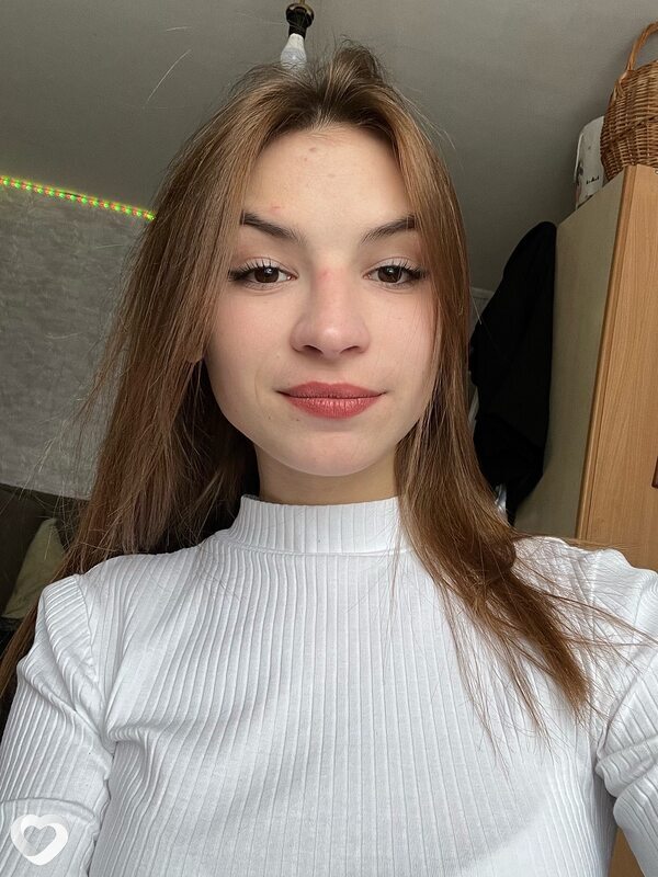 Александра, 22, Речице — анкета №3964346